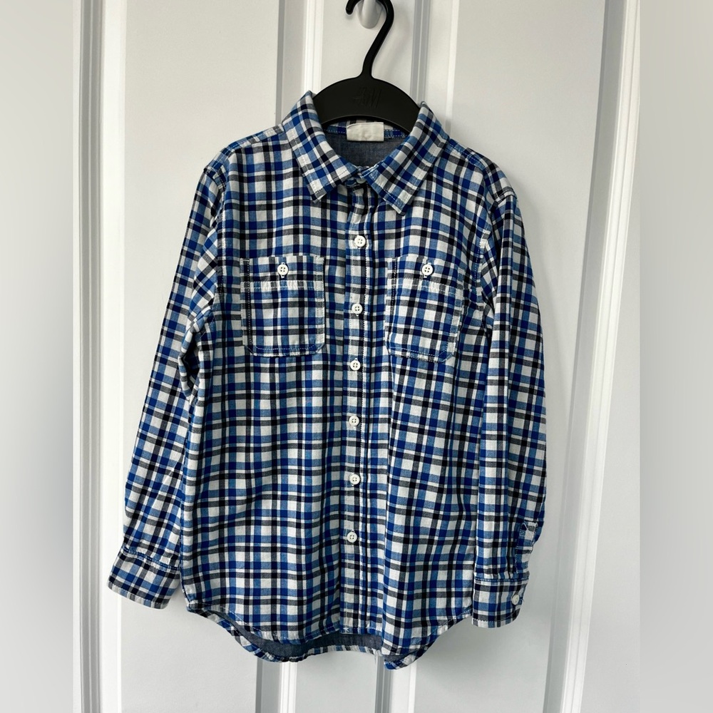 Crazy 8 Boys Blue and White Plaid Shirt size M